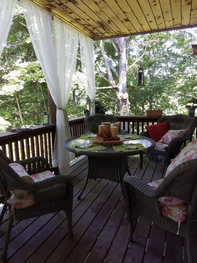 The Perkins House Bed and Breakfast Cornish Εξωτερικό φωτογραφία