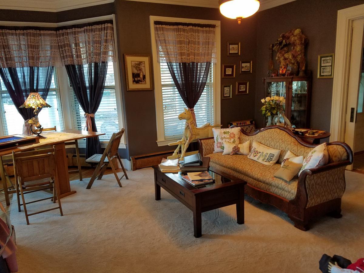 The Perkins House Bed and Breakfast Cornish Εξωτερικό φωτογραφία